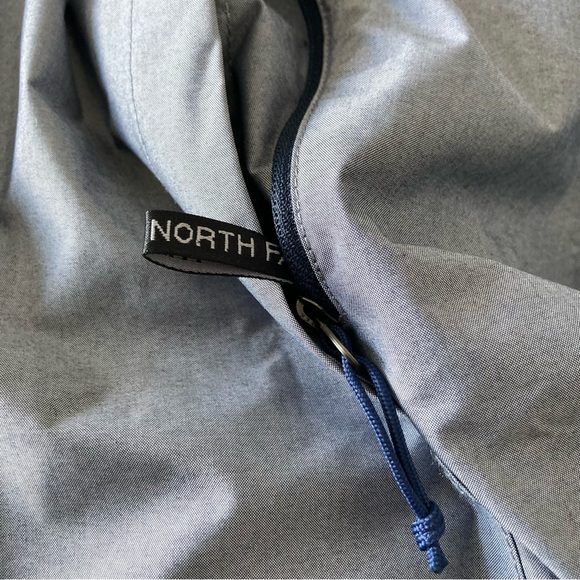 NWOT The North Face HyVent 2.5L weatherproof jacket. - Picture 4 of 9